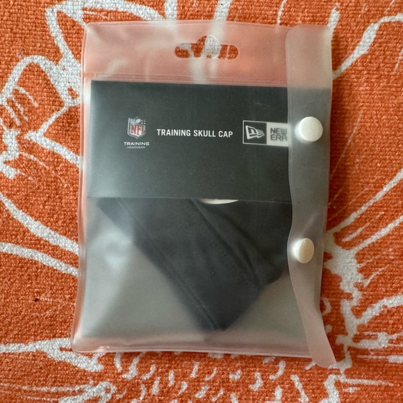 New Era NFL Training Skull Cap with AAF Logo - Picture 7 of 8